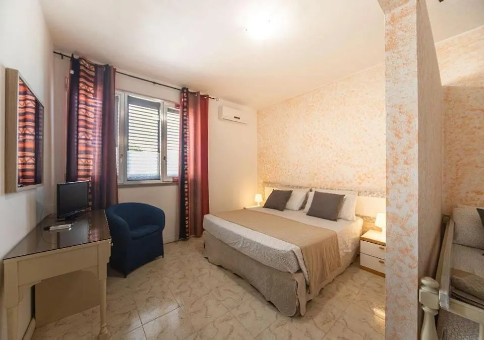 Albergo Luisss-1
